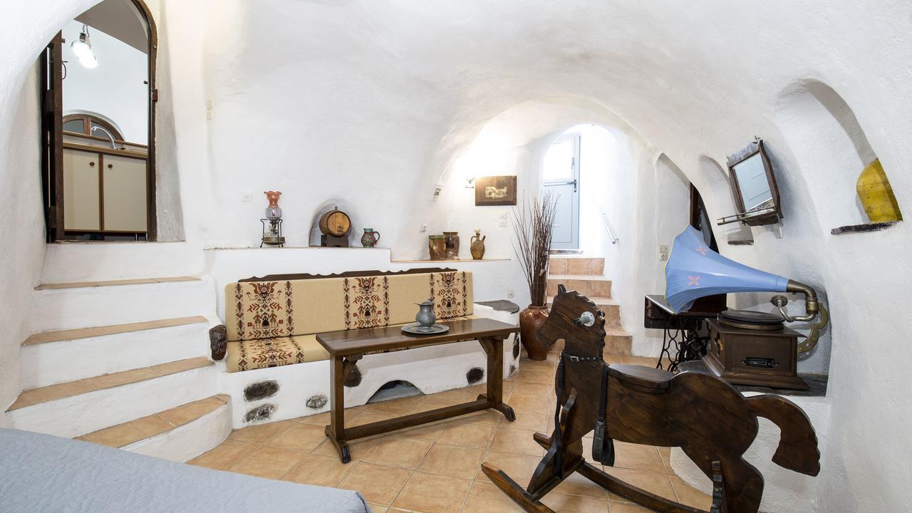 Mylopetres Traditional Houses Finikia Иа Екстериор снимка