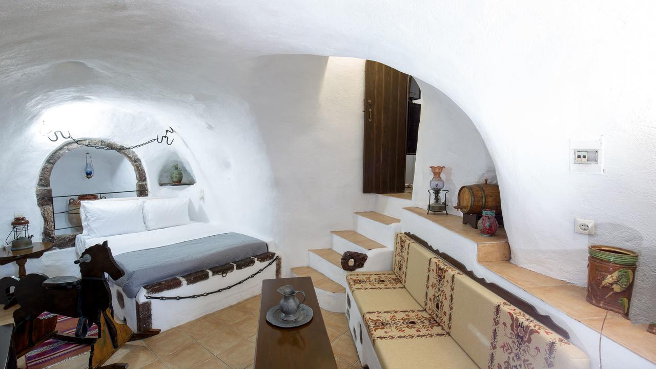 Mylopetres Traditional Houses Finikia Иа Екстериор снимка